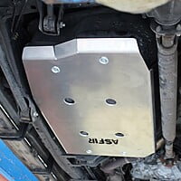 Lexus LX 470 Fuel Tank Skid Plate Lexus LX 470 Fuel Tank Skid Plate