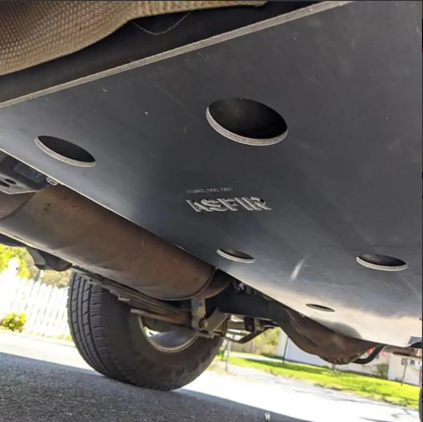 Nissan Xterra Fuel Tank Skid Plate Nissan Xterra Fuel Tank Skid Plate